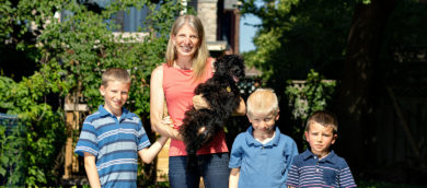 Naomi Loewith, 3 children and puppy